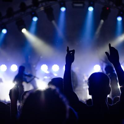 This Year Enjoy the Color of Festival with Amazing Holi Gifts Ideas